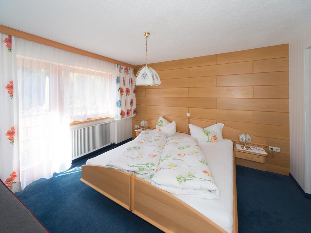 Haus Margrith Alpenblick Appartements Дамульс Номер фото